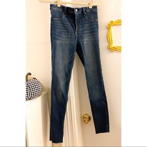 Abercrombie - Simone High Rose Jean Legging